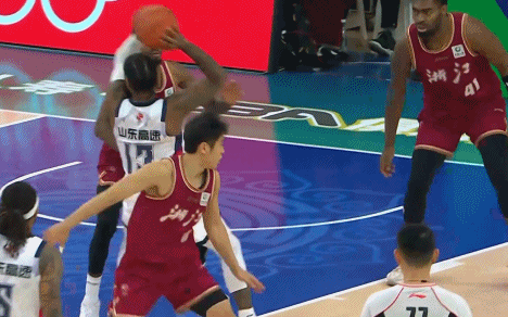 九游APP下载-山东是怎么得到他？陈林坚19+6连中关键球 用实力回报邱彪信任