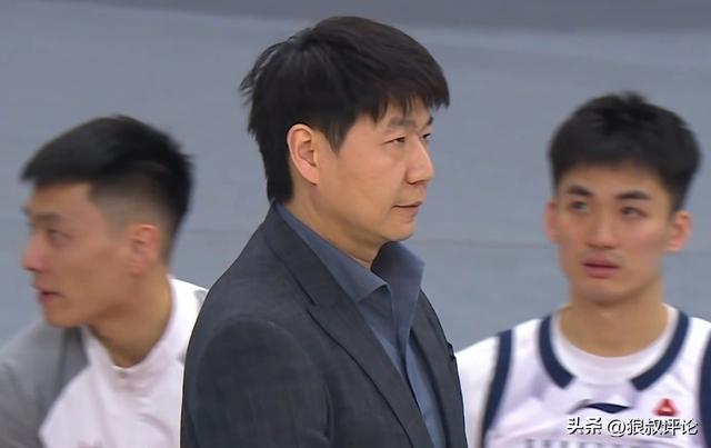 九游APP下载-山东是怎么得到他？陈林坚19+6连中关键球 用实力回报邱彪信任